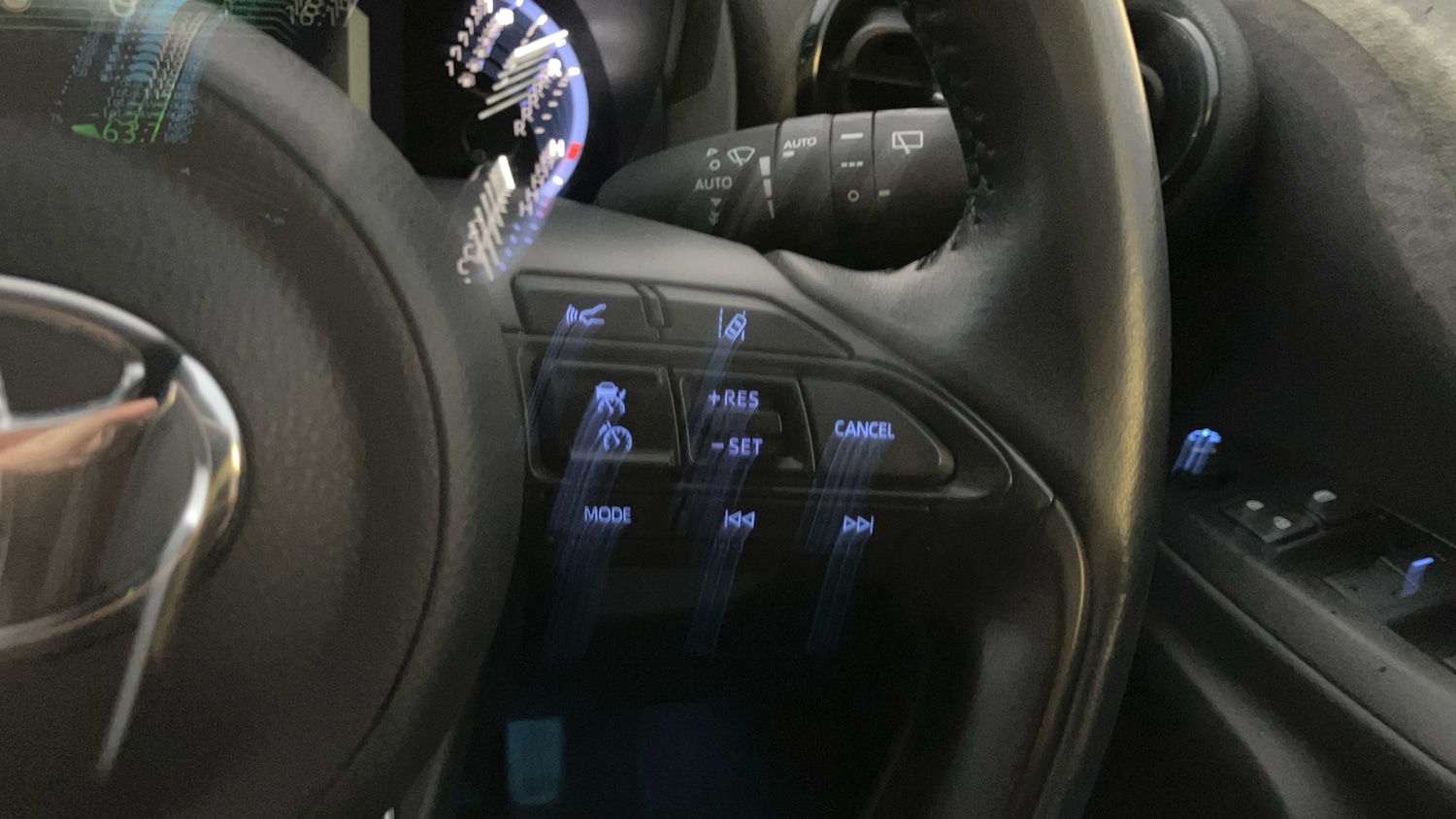 Used Toyota Yaris Cross 2023 for sale - 76640799: Photo 38