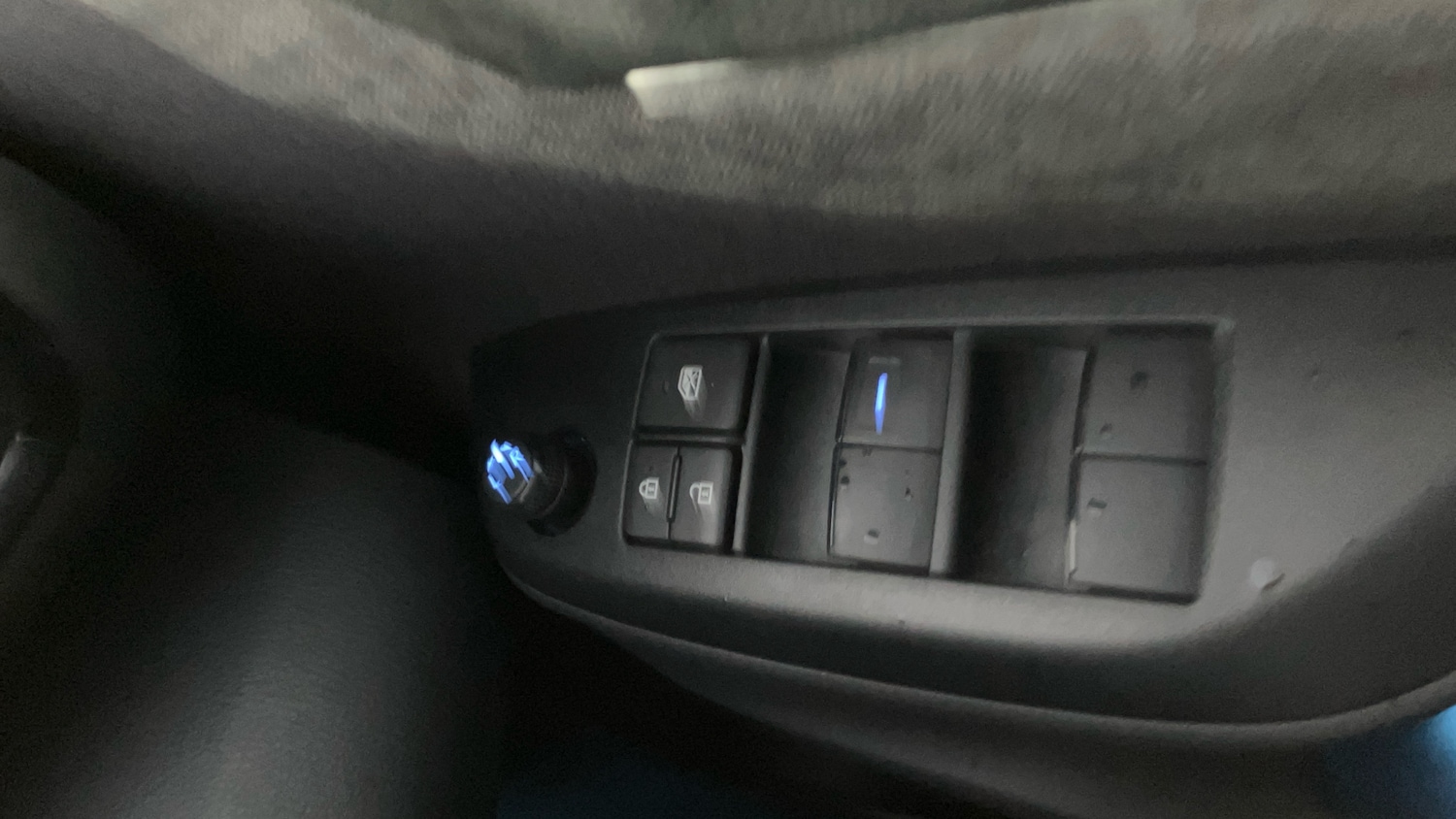 Used Toyota Yaris Cross 2023 for sale - 76640799: Photo 39