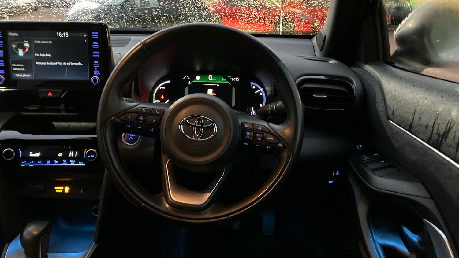 Used Toyota Yaris Cross 2023 for sale - 76640799: Photo 8