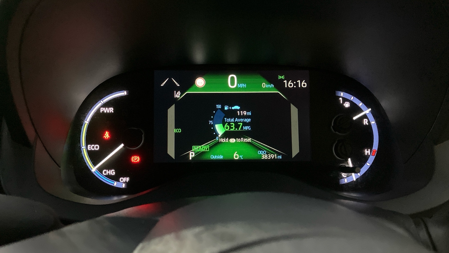 Used Toyota Yaris Cross 2023 for sale - 76640799: Photo 9