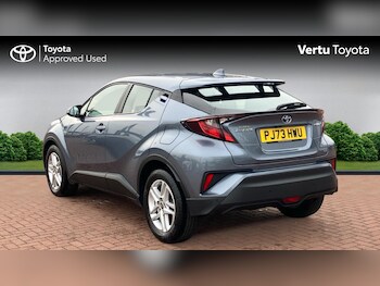 Used Toyota C-HR 2023 for sale - 78255330: Photo