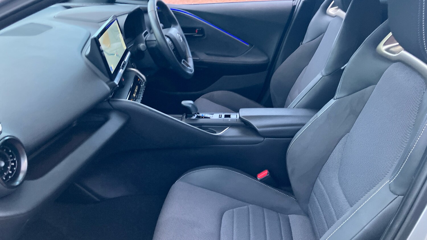 Used Toyota C-HR 2024 for sale - 77350273: Photo 10