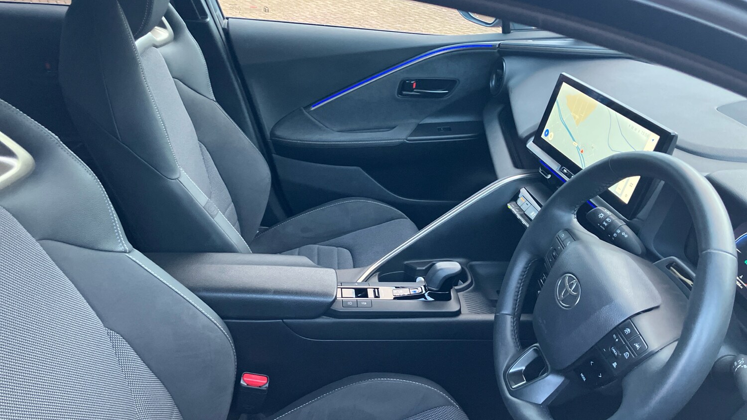 Used Toyota C-HR 2024 for sale - 77350273: Photo 11