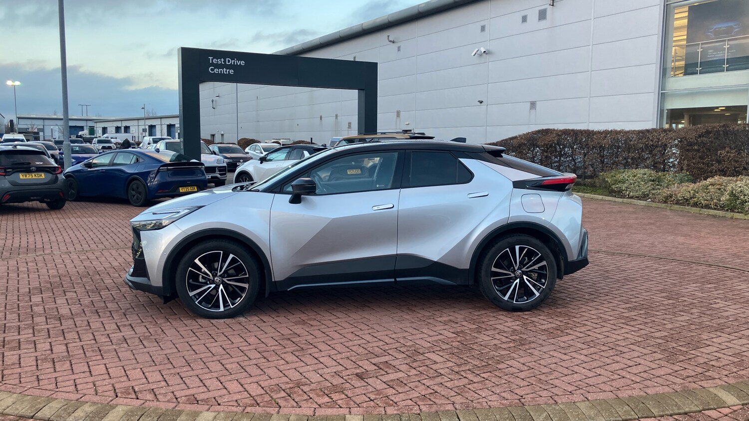 Used Toyota C-HR 2024 for sale - 77350273: Photo 17