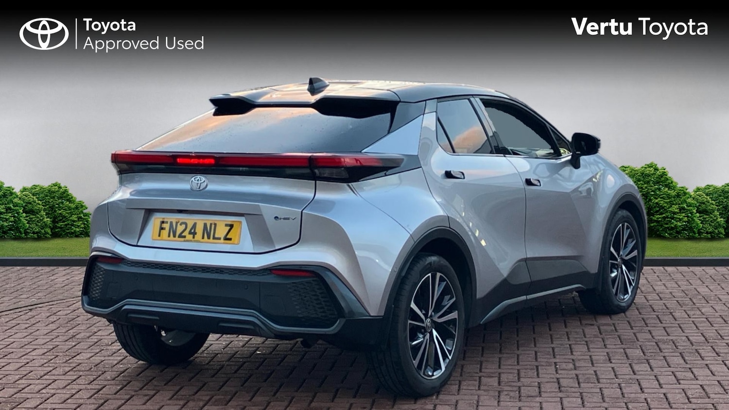 Used Toyota C-HR 2024 for sale - 77350273: Photo 2