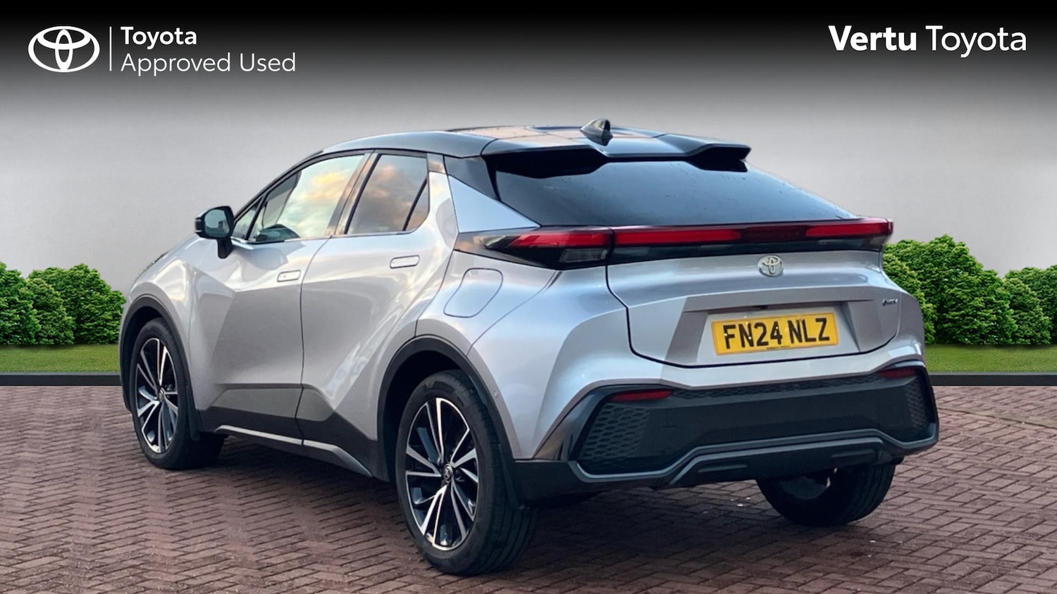 Used Toyota C-HR 2024 for sale - 77350273: Photo 4