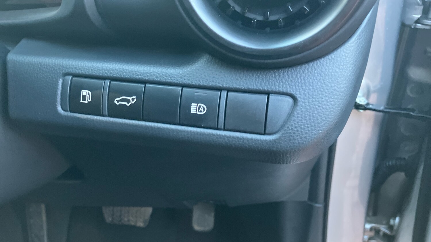 Used Toyota C-HR 2024 for sale - 77350273: Photo 41