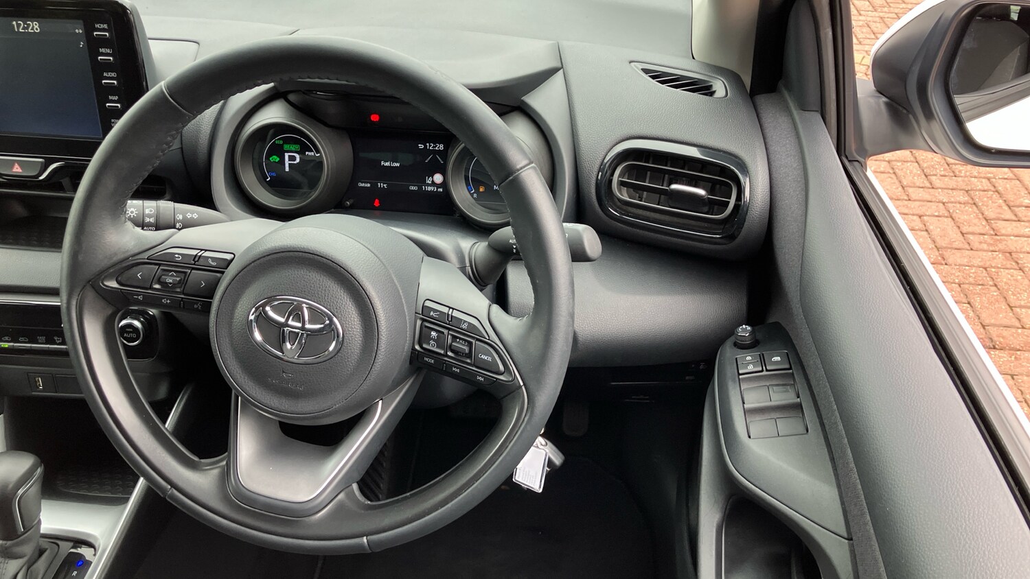 Used Toyota Yaris 2022 for sale - 78175687: Photo 10