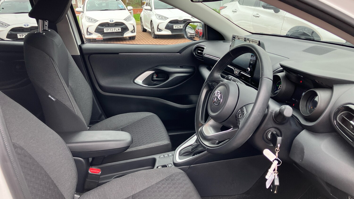 Used Toyota Yaris 2022 for sale - 78175687: Photo 12