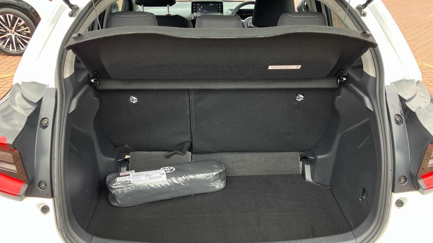 Used Toyota Yaris 2022 for sale - 78175687: Photo 13