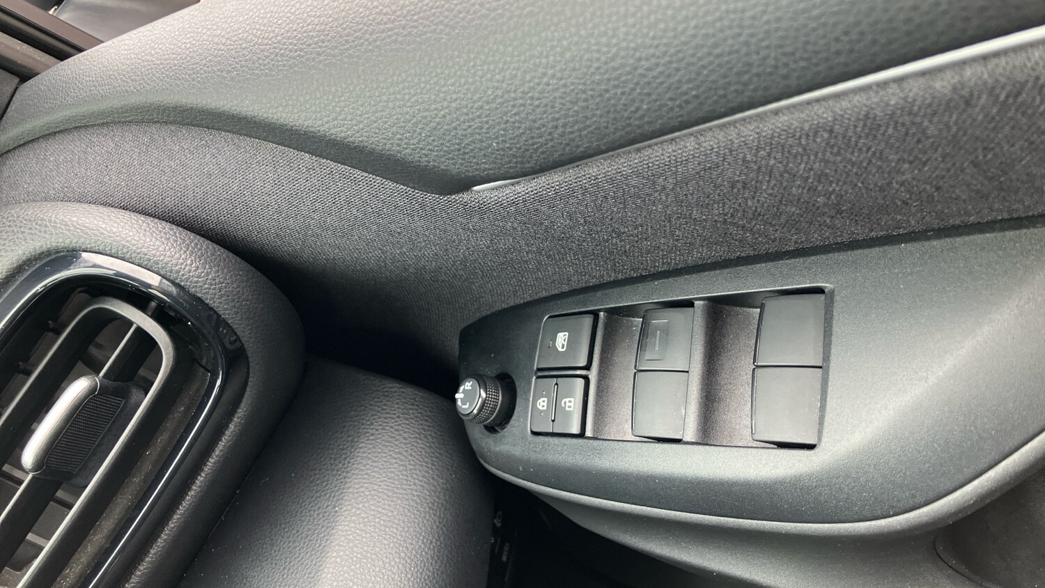 Used Toyota Yaris 2022 for sale - 78175687: Photo 29