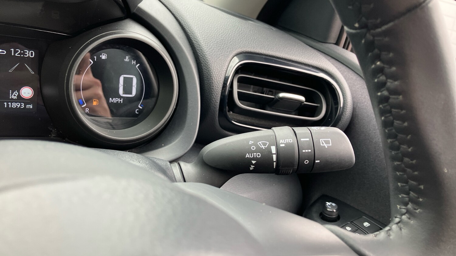 Used Toyota Yaris 2022 for sale - 78175687: Photo 31