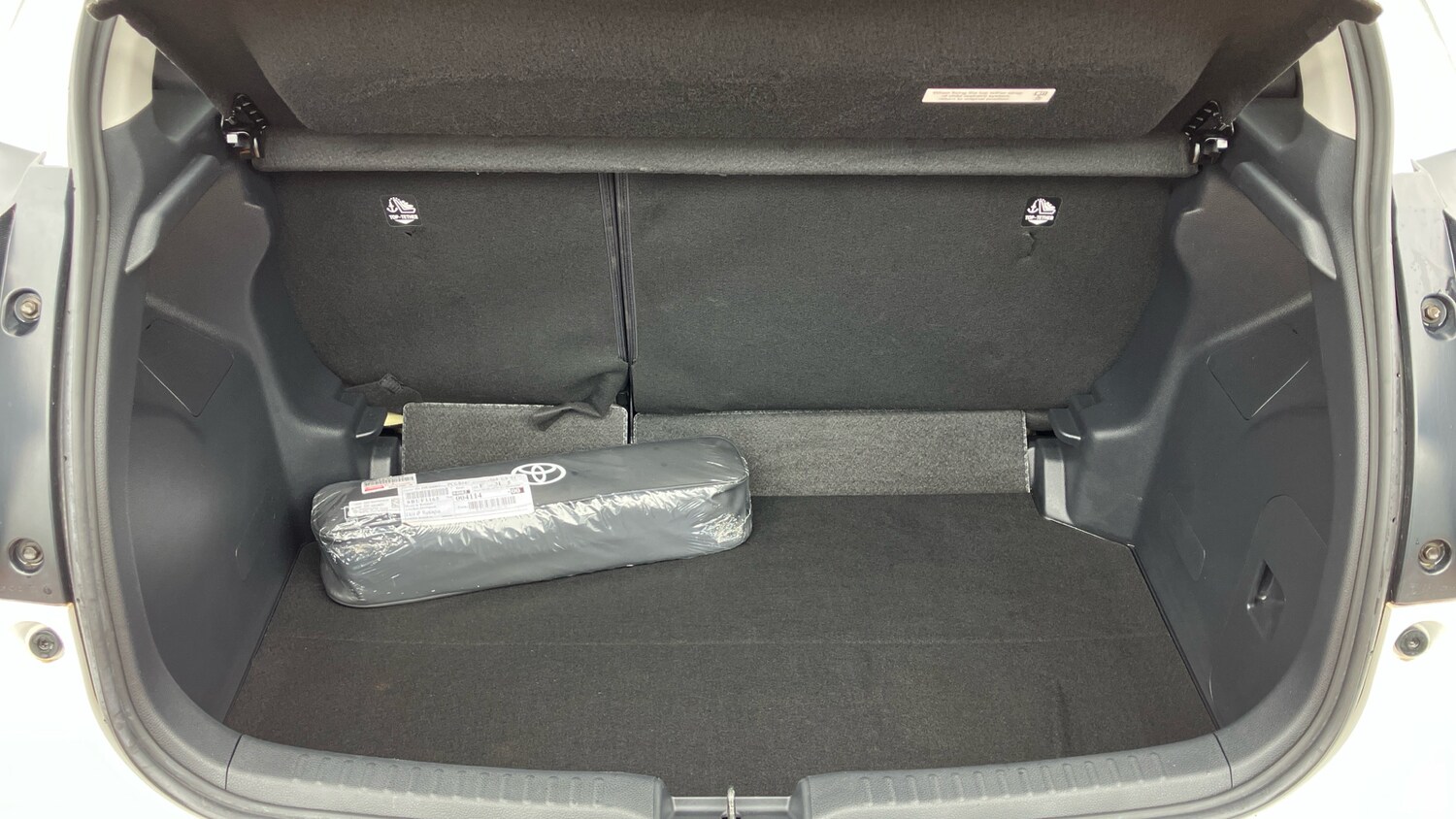 Used Toyota Yaris 2022 for sale - 78175687: Photo 45