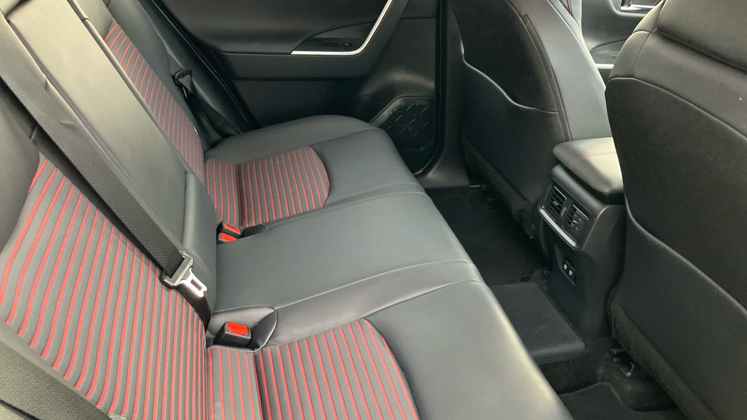 Used Toyota RAV4 2021 for sale - 76382556: Photo 12