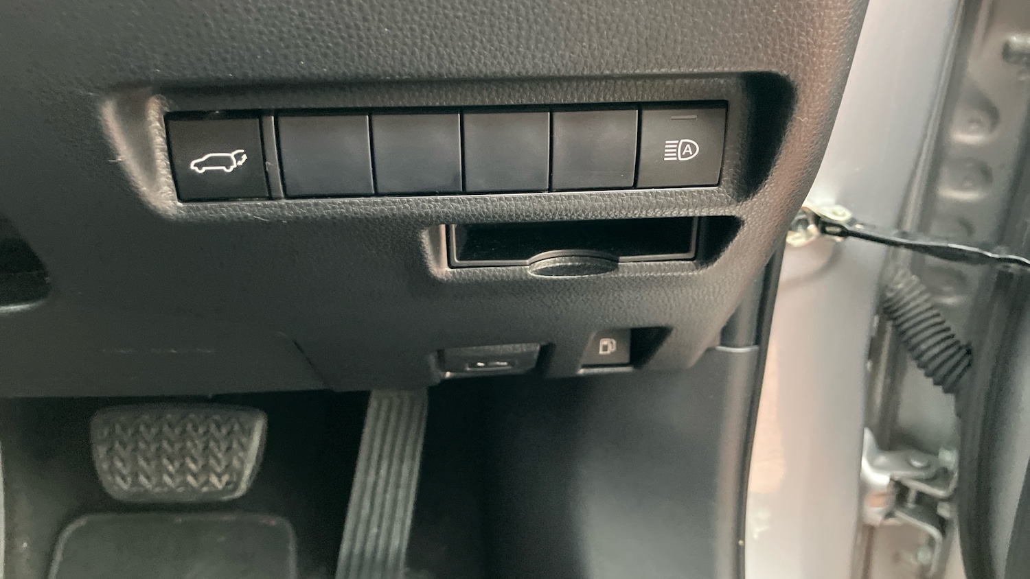 Used Toyota RAV4 2021 for sale - 76382556: Photo 42