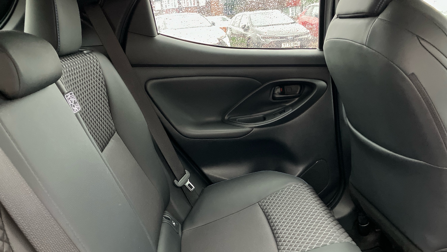 Used Toyota Yaris 2024 for sale - 76882298: Photo 12