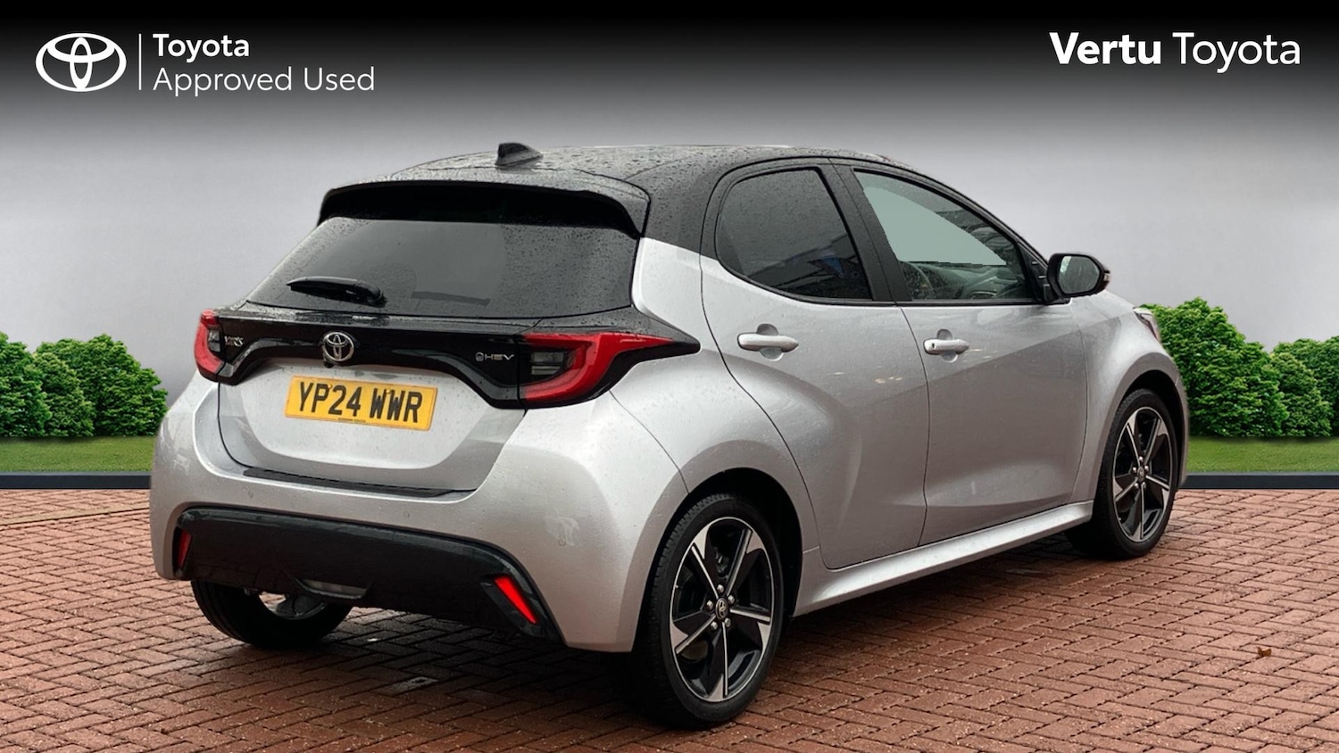 Used Toyota Yaris 2024 for sale - 76882298: Photo 2