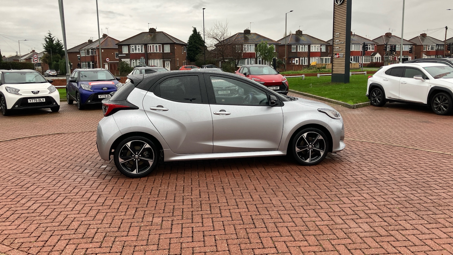 Used Toyota Yaris 2024 for sale - 76882298: Photo 30