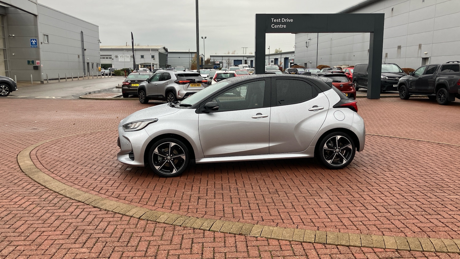 Used Toyota Yaris 2024 for sale - 76882298: Photo 33