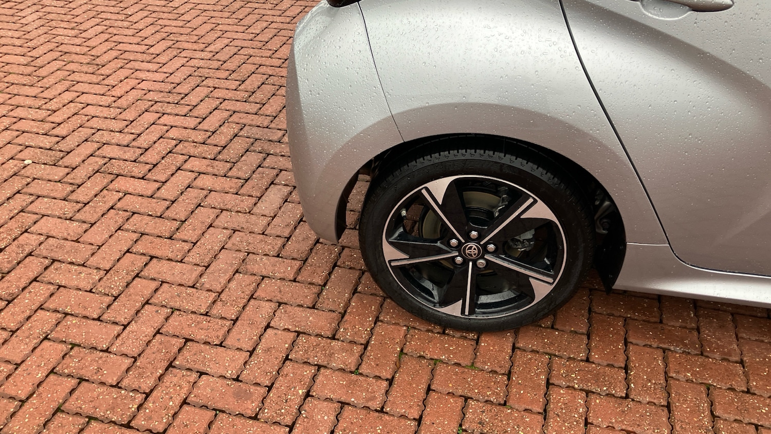 Used Toyota Yaris 2024 for sale - 76882298: Photo 37