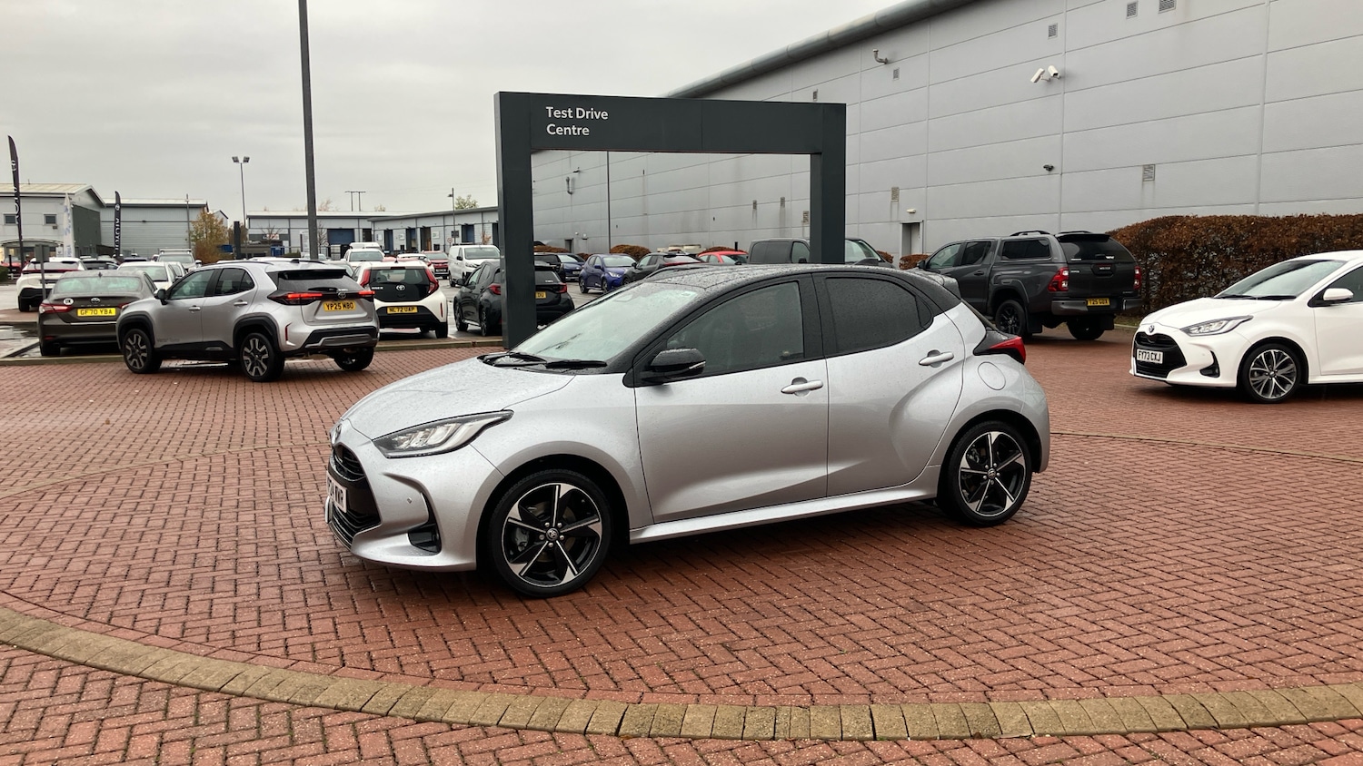 Used Toyota Yaris 2024 for sale - 76882298: Photo 39