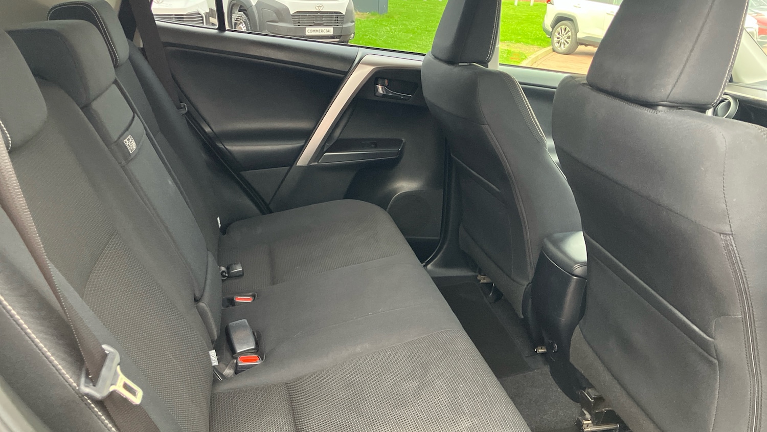 Used Toyota RAV4 2017 for sale - 76157722: Photo 12