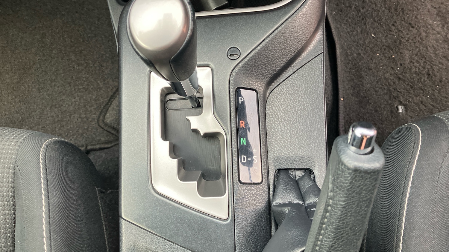 Used Toyota RAV4 2017 for sale - 76157722: Photo 34
