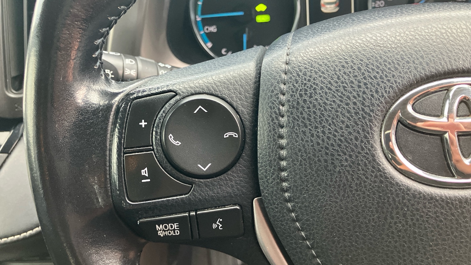 Used Toyota RAV4 2017 for sale - 76157722: Photo 37