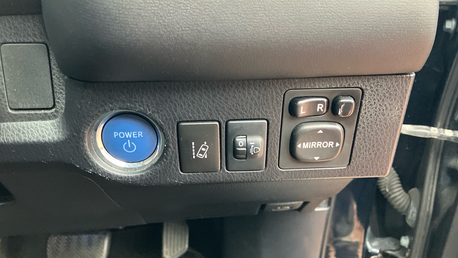 Used Toyota RAV4 2017 for sale - 76157722: Photo 39