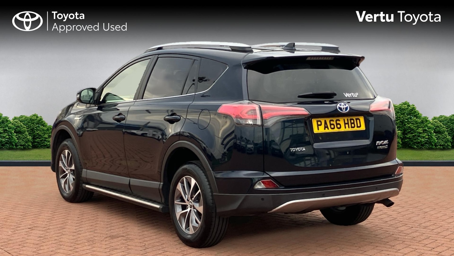 Used Toyota RAV4 2017 for sale - 76157722: Photo 4