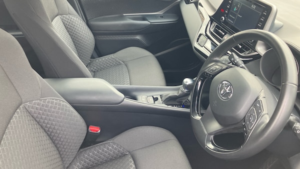 Used Toyota C-HR 2022 for sale - 76302081: Photo 11