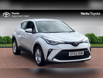 Toyota C-HR feature image 1