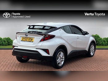 Toyota C-HR feature image 2