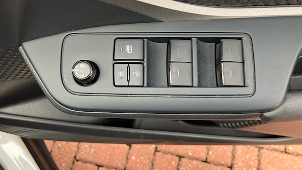 Used Toyota C-HR 2022 for sale - 76302081: Photo 40