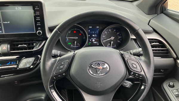 Used Toyota C-HR 2022 for sale - 76302081: Photo 8