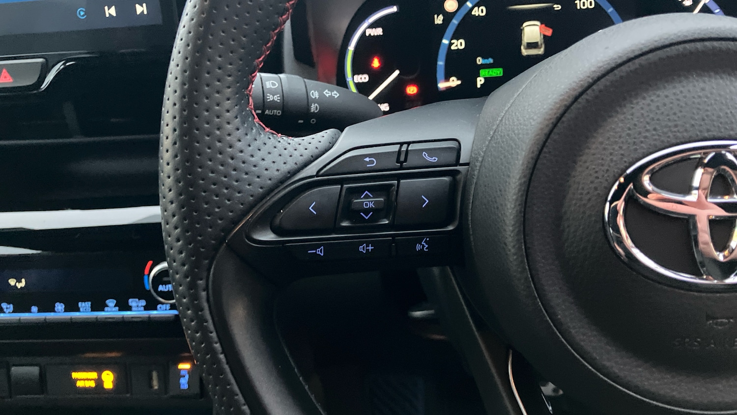 Used Toyota Yaris Cross 2023 for sale - 77116423: Photo 39