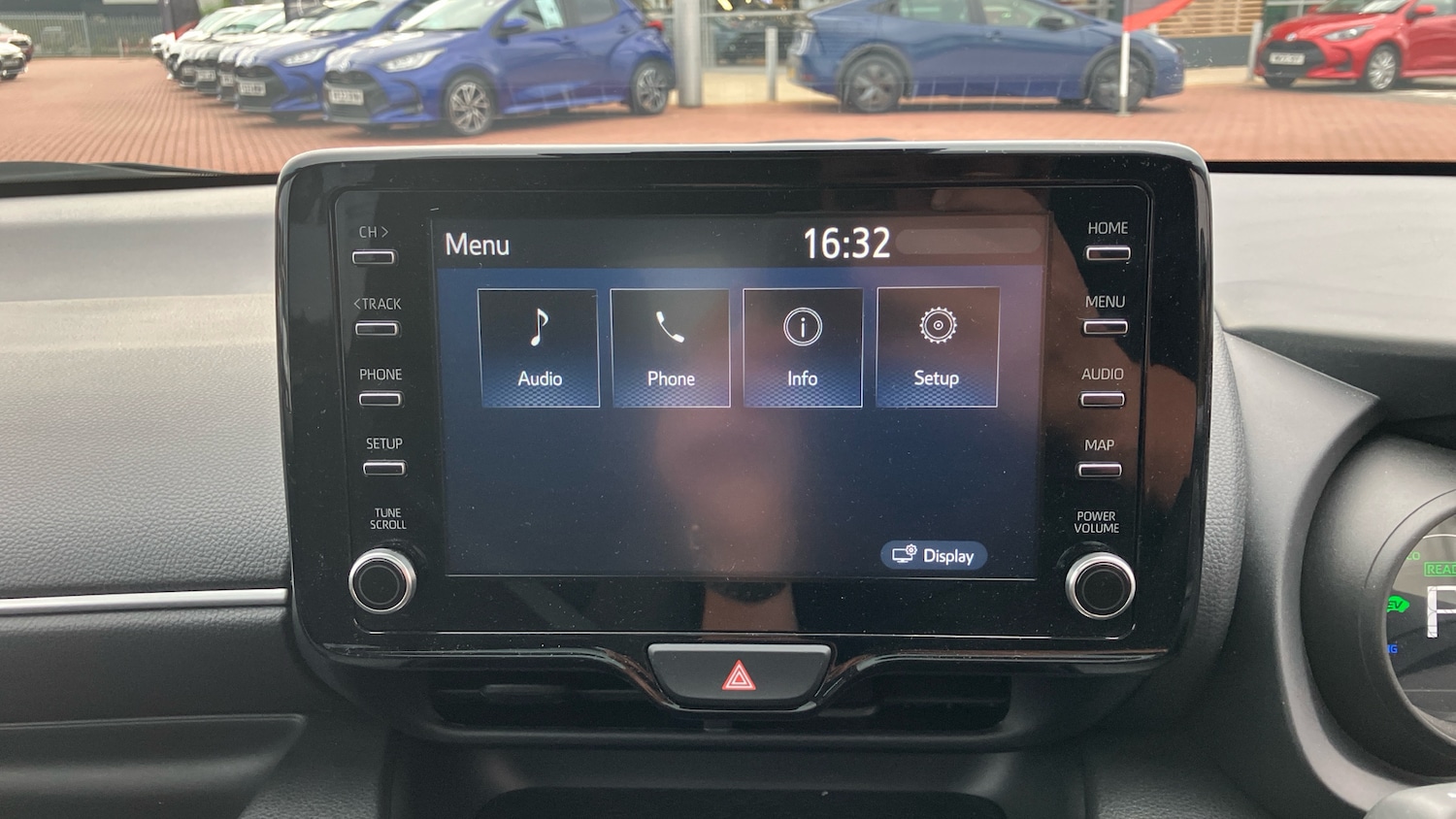 Used Toyota Yaris 2022 for sale - 76144519: Photo 25