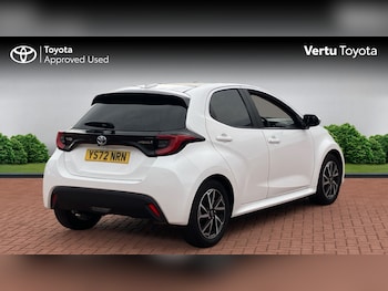 Used Toyota Yaris 2022 for sale - 76144519: Photo 2