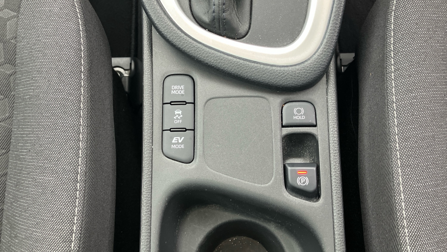 Used Toyota Yaris 2022 for sale - 76144519: Photo 35