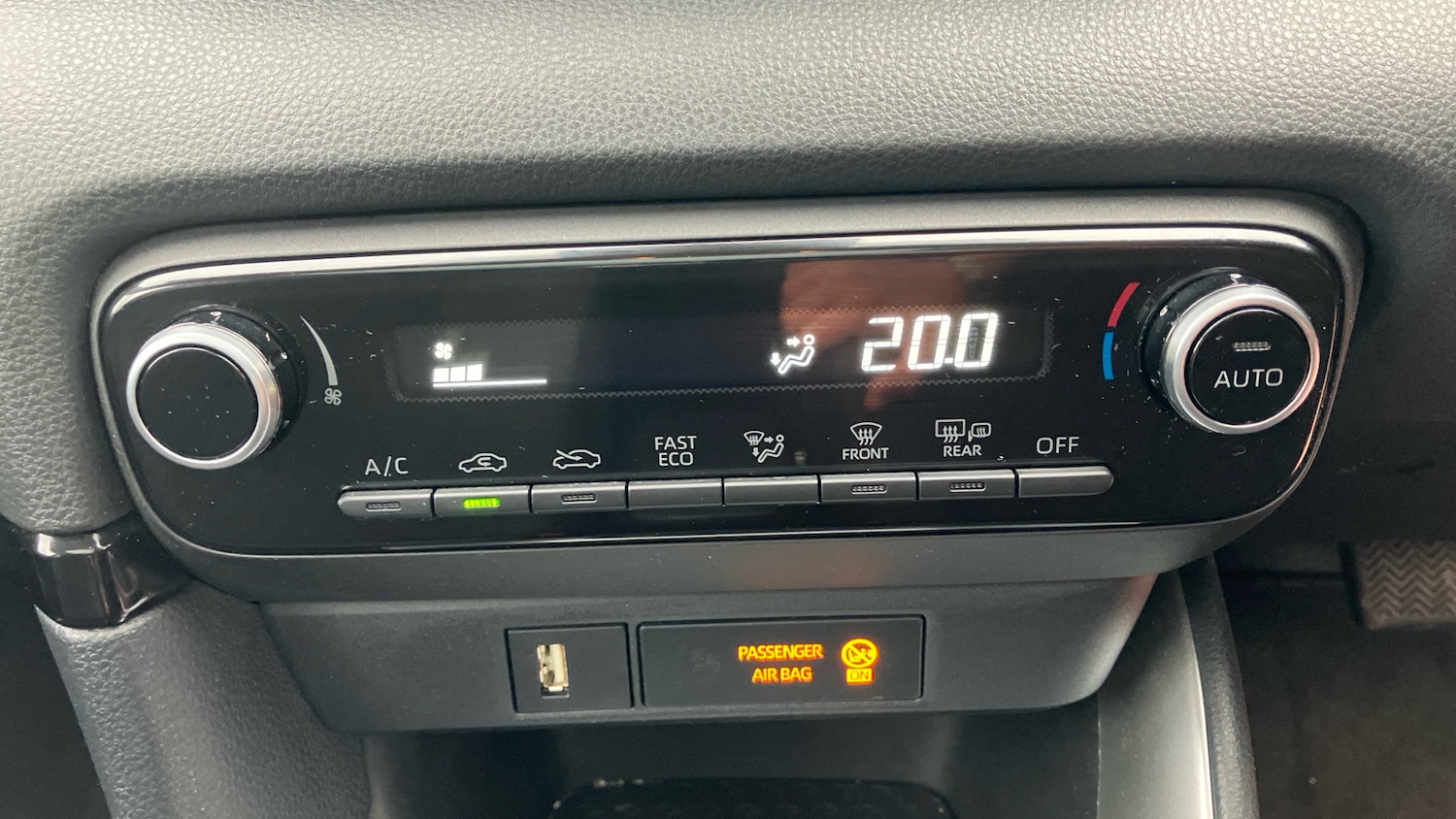Used Toyota Yaris 2022 for sale - 76144519: Photo 37