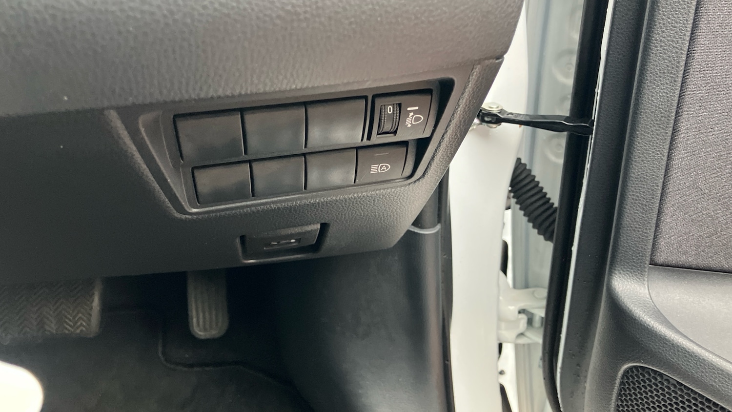 Used Toyota Yaris 2022 for sale - 76144519: Photo 40