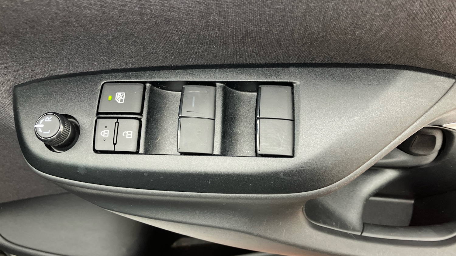 Used Toyota Yaris 2022 for sale - 76144519: Photo 41