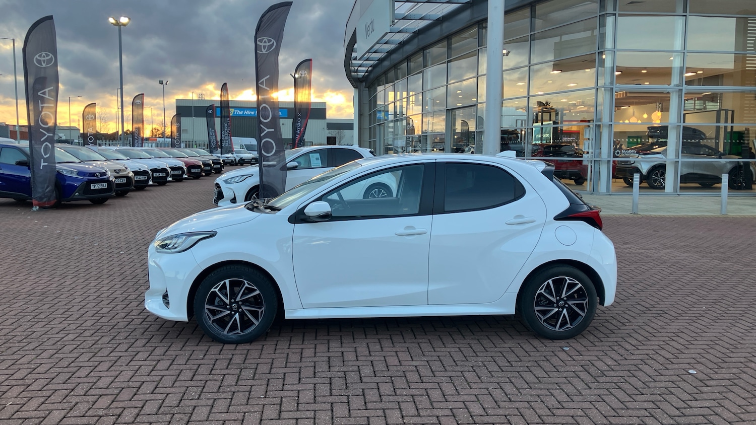 Used Toyota Yaris 2022 for sale - 77271287: Photo 17