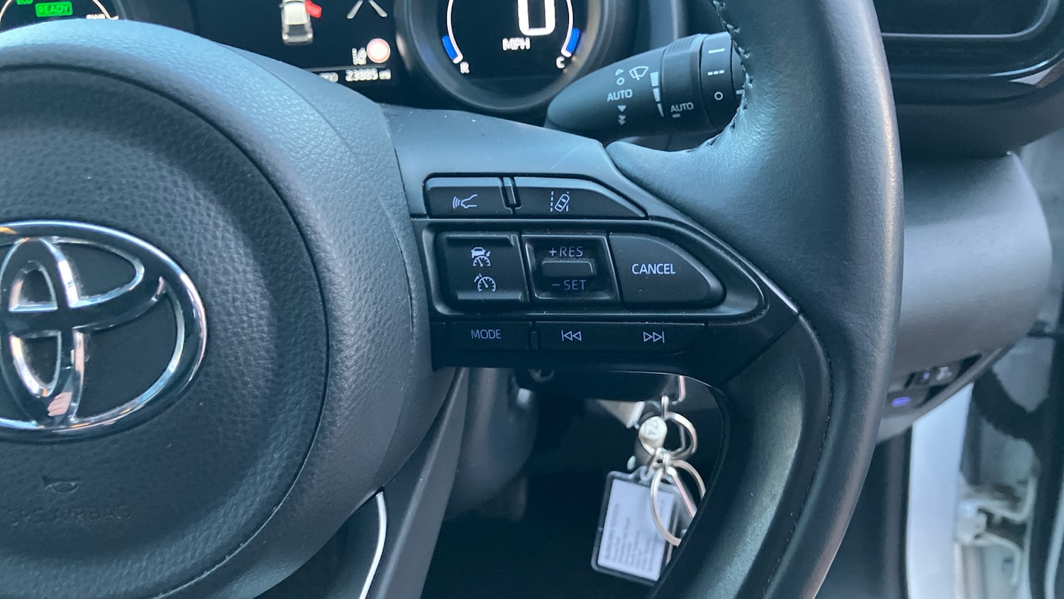 Used Toyota Yaris 2022 for sale - 77271287: Photo 38