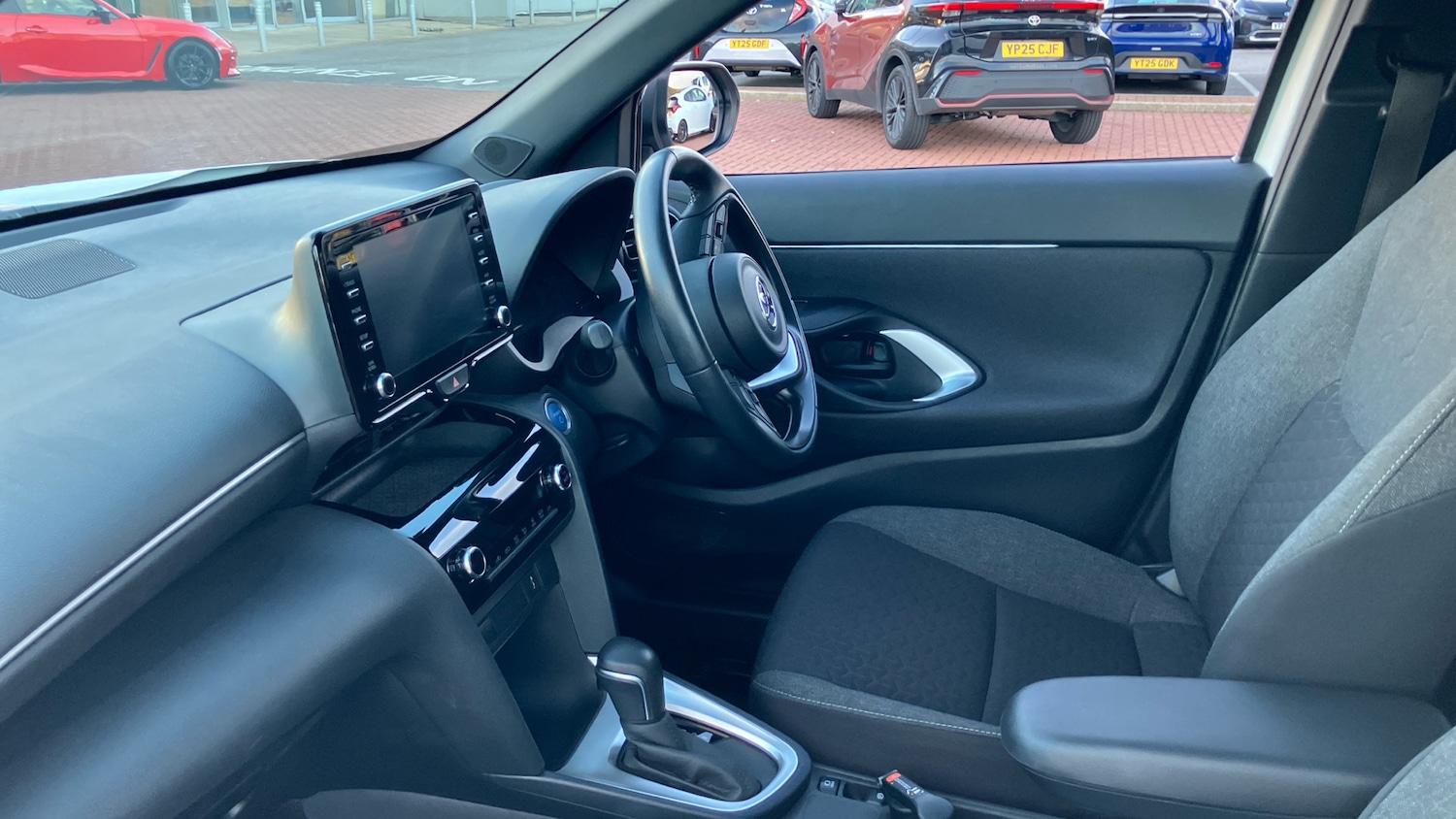 Used Toyota Yaris Cross 2022 for sale - 76384236: Photo 10