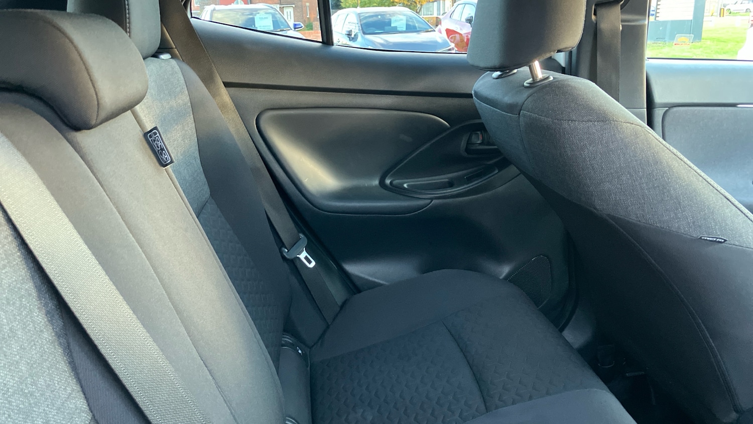 Used Toyota Yaris Cross 2022 for sale - 76384236: Photo 12