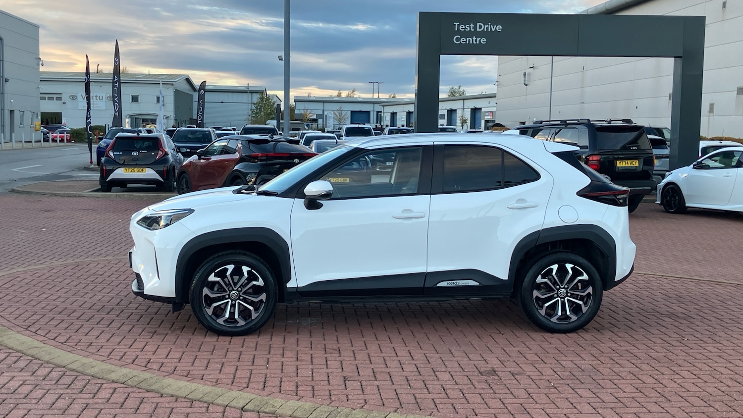 Used Toyota Yaris Cross 2022 for sale - 76384236: Photo 17