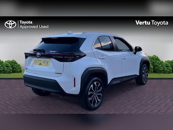 Used Toyota Yaris Cross 2022 for sale - 76384236: Photo