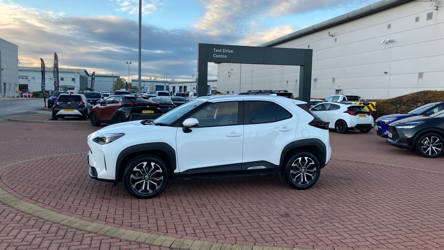 Used Toyota Yaris Cross 2022 for sale - 76384236: Photo 31