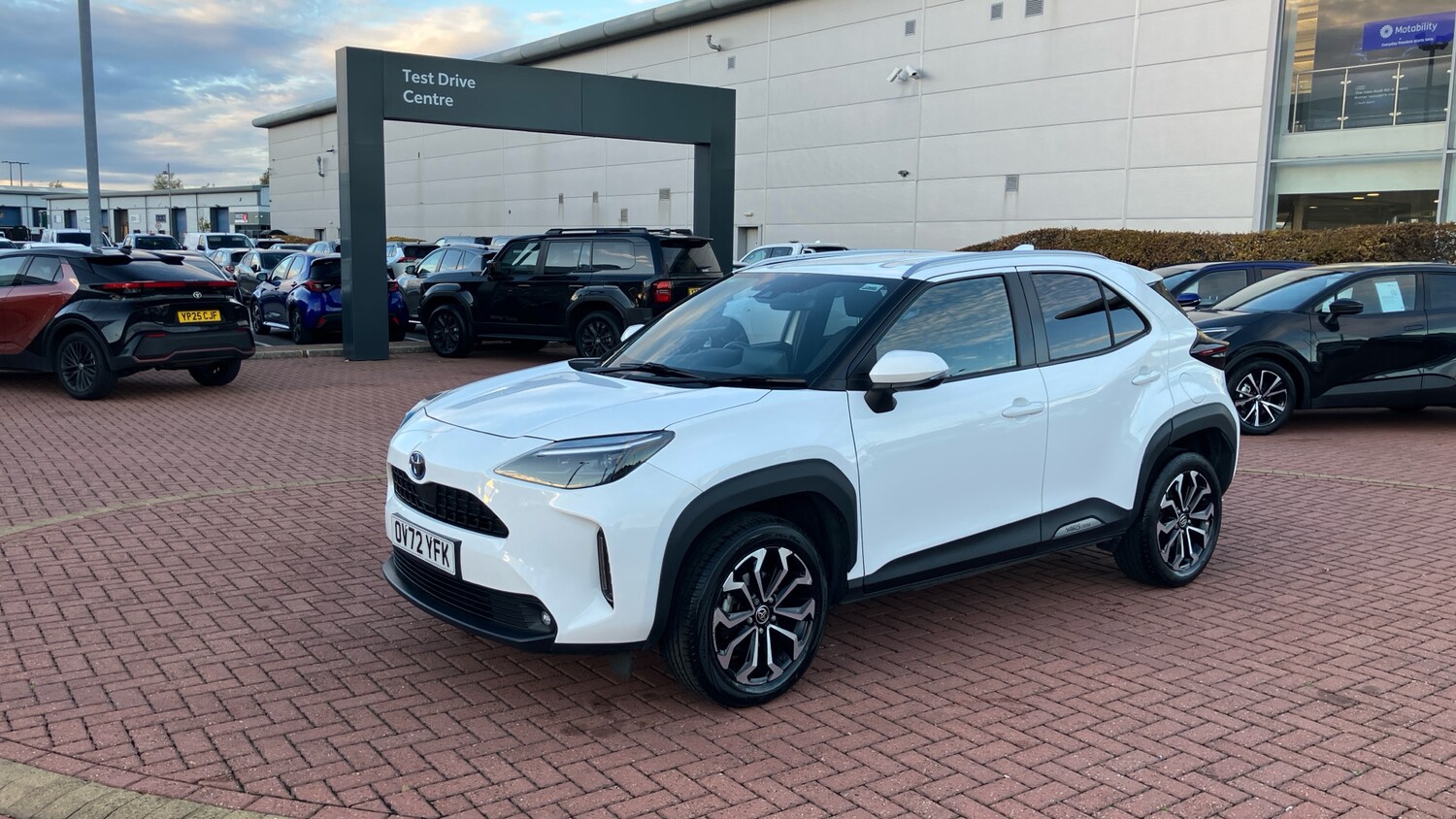 Used Toyota Yaris Cross 2022 for sale - 76384236: Photo 32